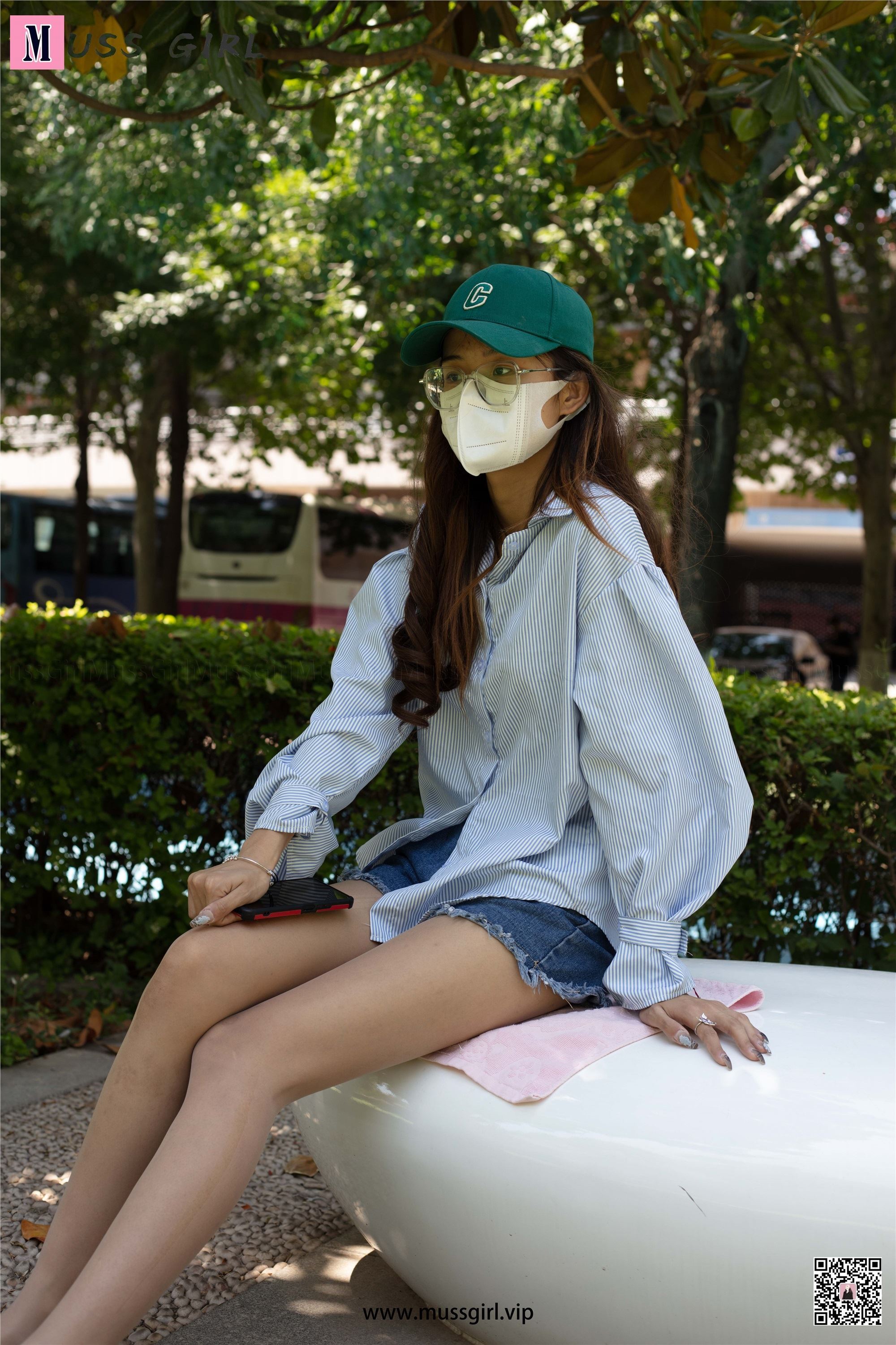 MussGirl慕丝女郎  NO.211 牛仔热裤肉丝美女